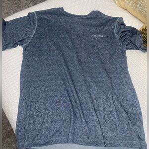 Columbia - Short Sleeved Tee - Size Large - Navy